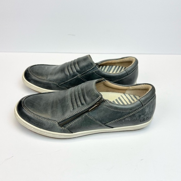 Taos Zipward Sneakers Womens Size 8.5 Gray Leather Slip On  Shoes Loafers - Picture 2 of 9